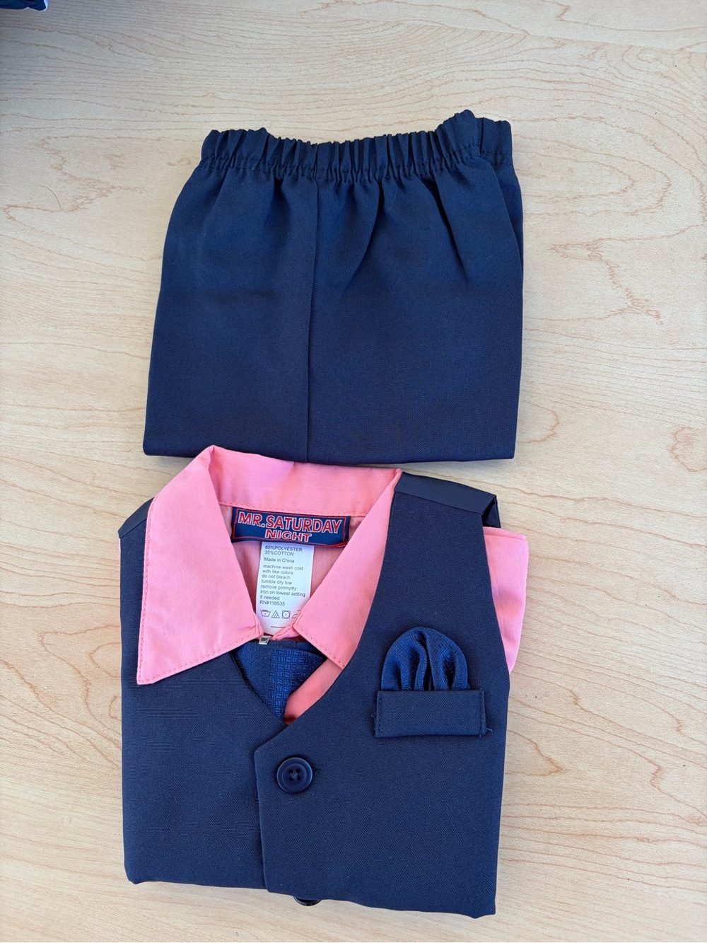 Mr. Saturday Boys Baby outfit set: shirt and pants
Size 18 Months - Picture 2 of 10